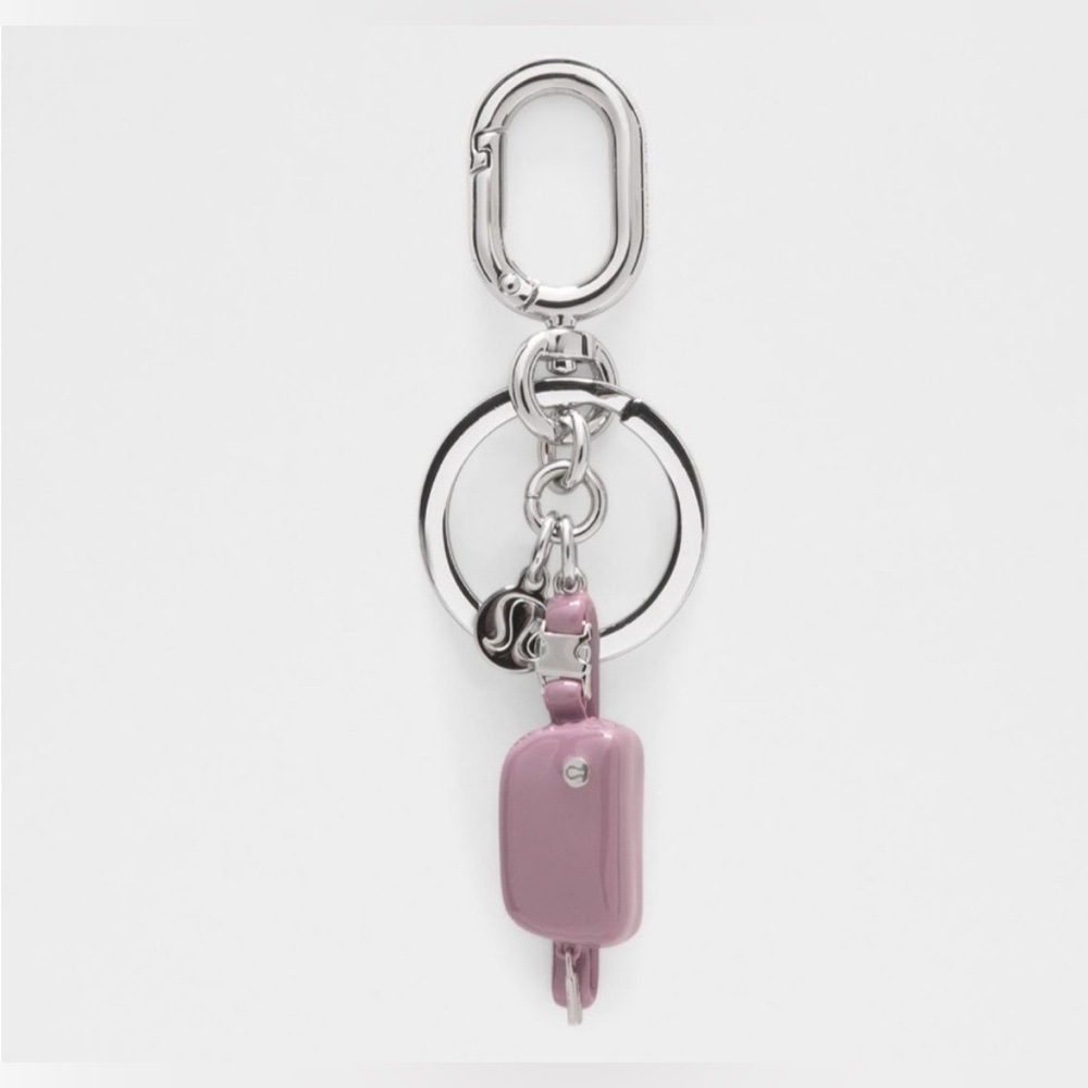 NWT 🍋 Lululemon Everywhere Belt Bag Charm Keychain LVLX / SLVR
